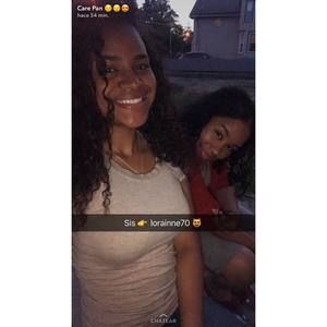 Meet your Posher, Loraine